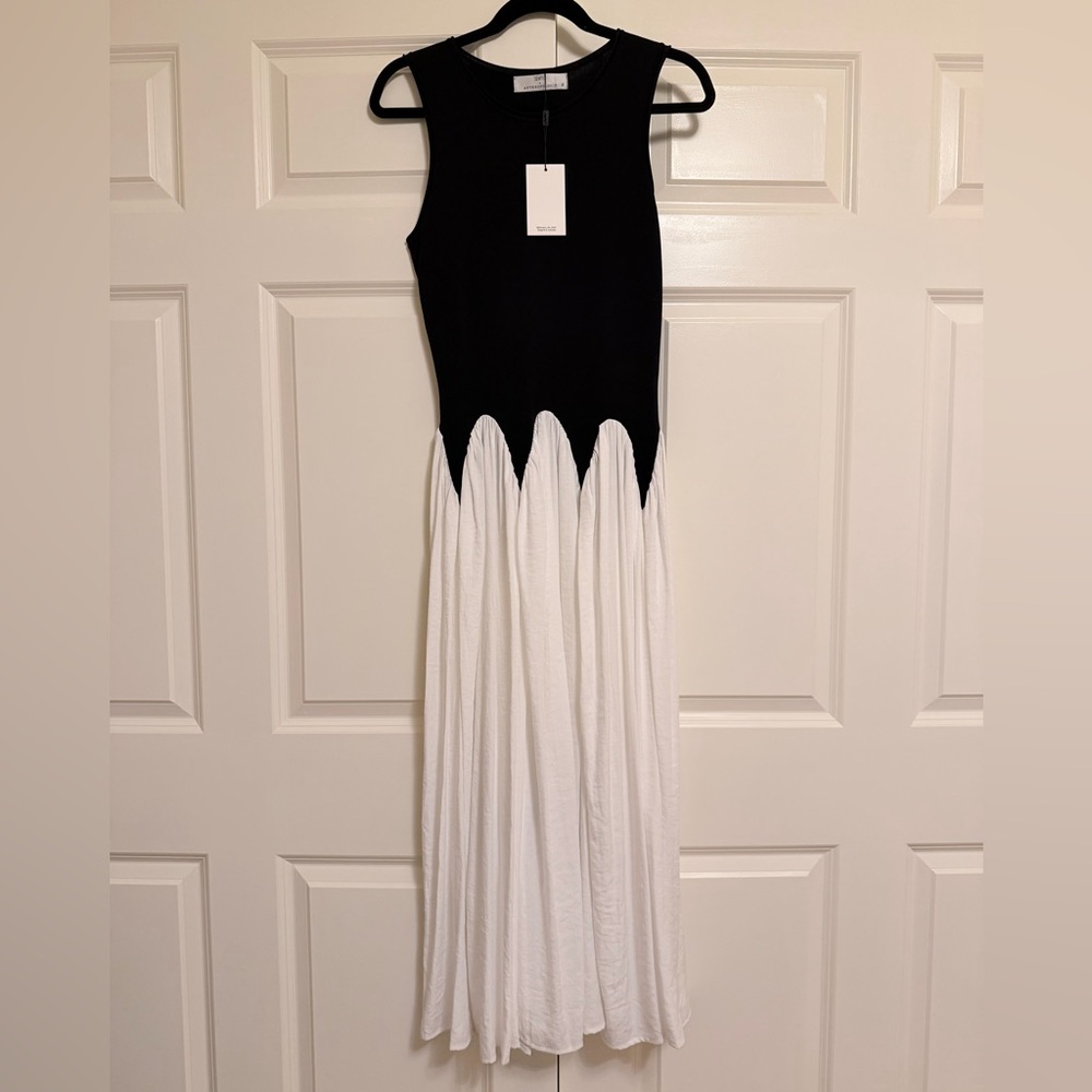 NWT Siempre Anthropologie Black and White Sleeveless Dress size M